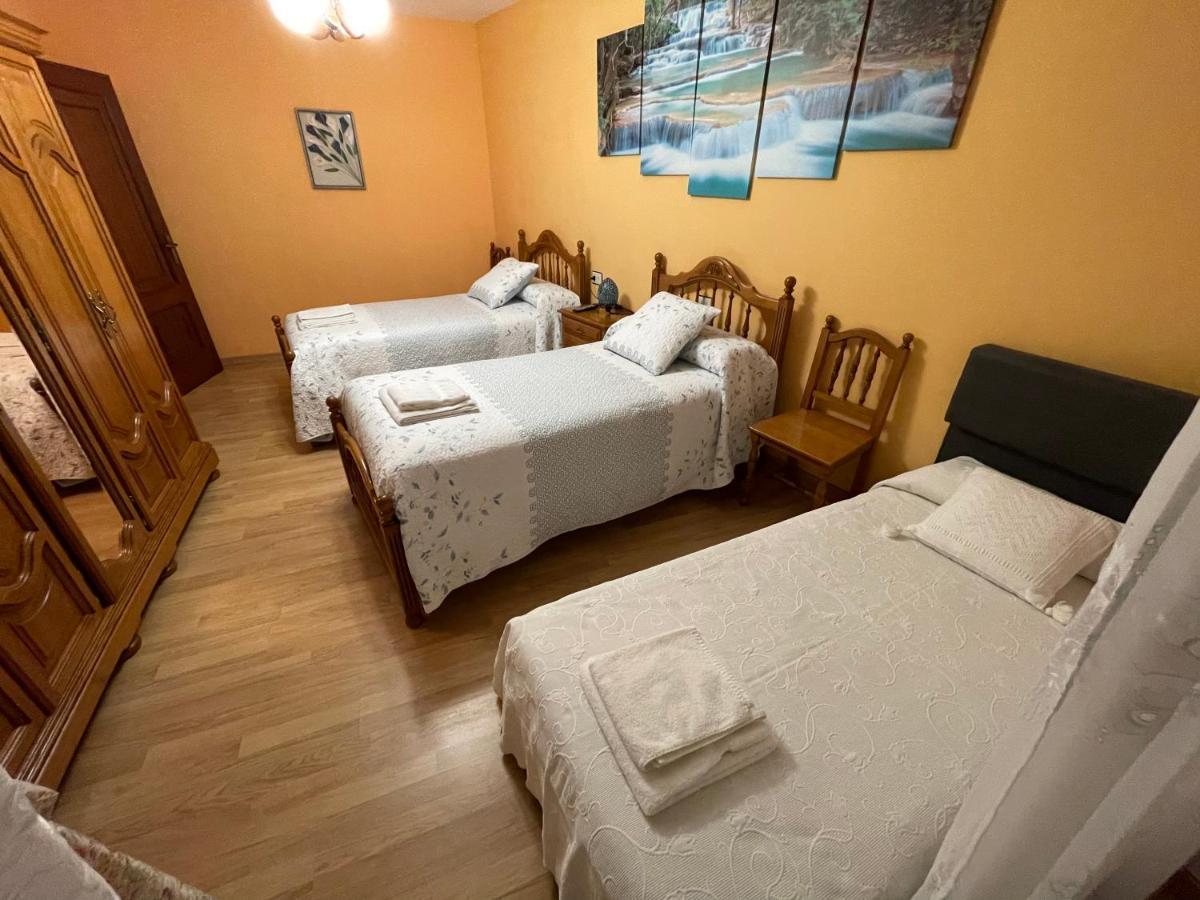 Habitaciones A Casa De Pepe Tríacastela Eksteriør bilde